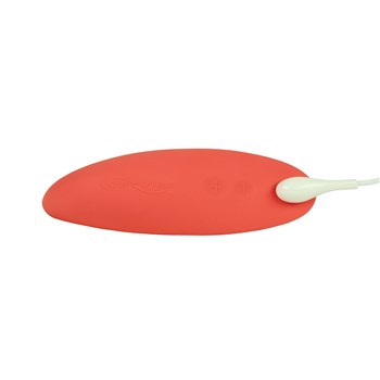 We-Vibe Melt Clitoral Stimulator with charger