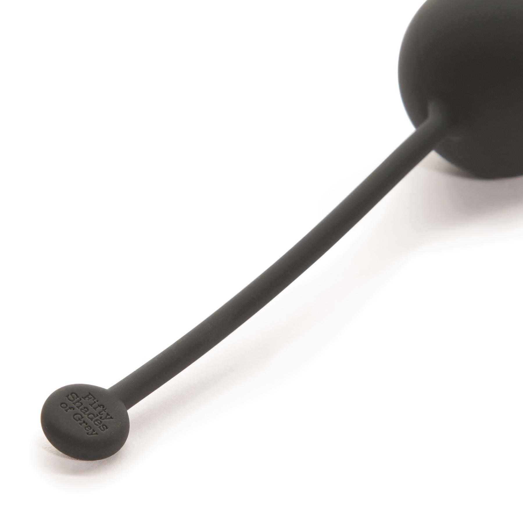 Fifty Shades of Grey Tighten and Tense Jiggle Balls Close up of Retrieval Cord