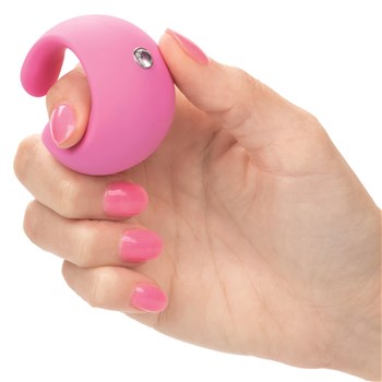 Luvmor "O"s Finger Vibrator - Hand Shot to Show How it is Used and to Show Size