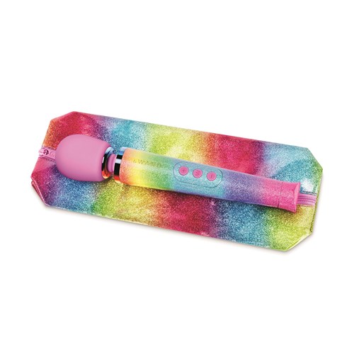 Le Wand All That Glitters Ombre Wand Massager - Product With Storage Bag