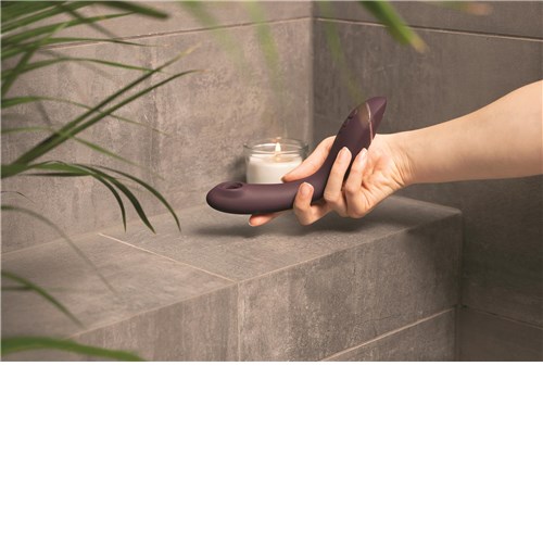 Womanizer OG Air Pleasure G-Spot Massager - Lifestyle Shot in Shower
