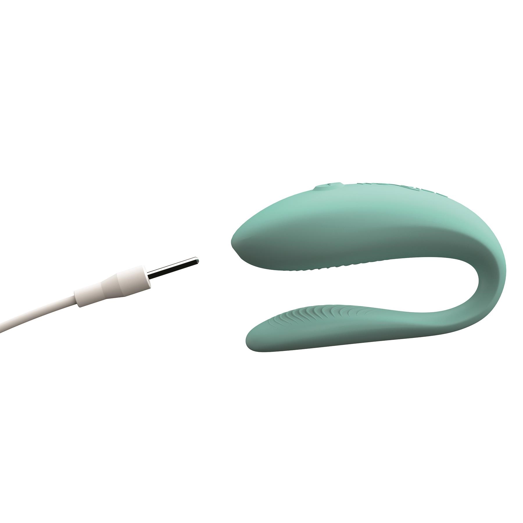 We-Vibe Sync Lite Couples Massager - Showing Where Charging Cable is Placed