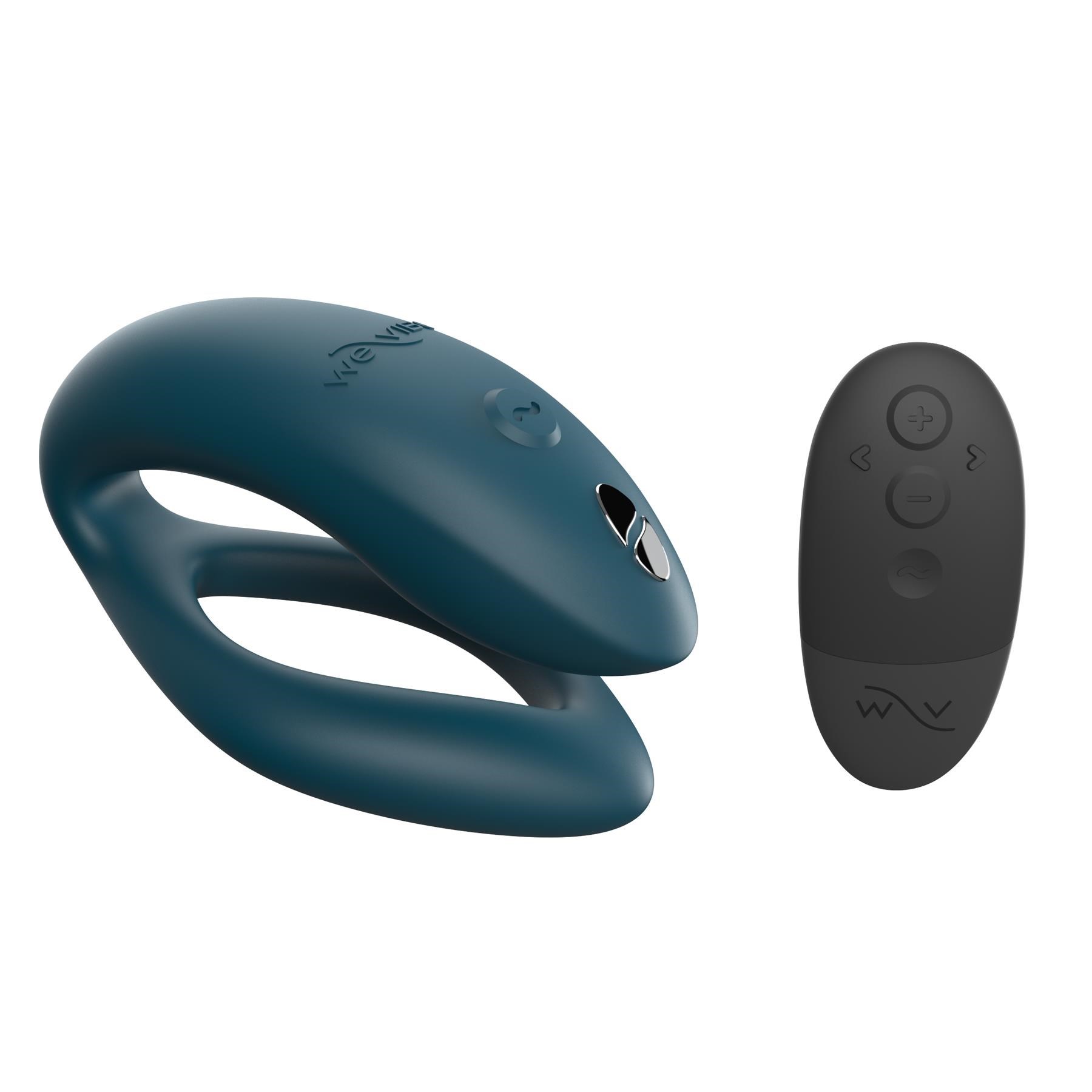 We-Vibe Sync O Couples Vibrator - Product and Remote
