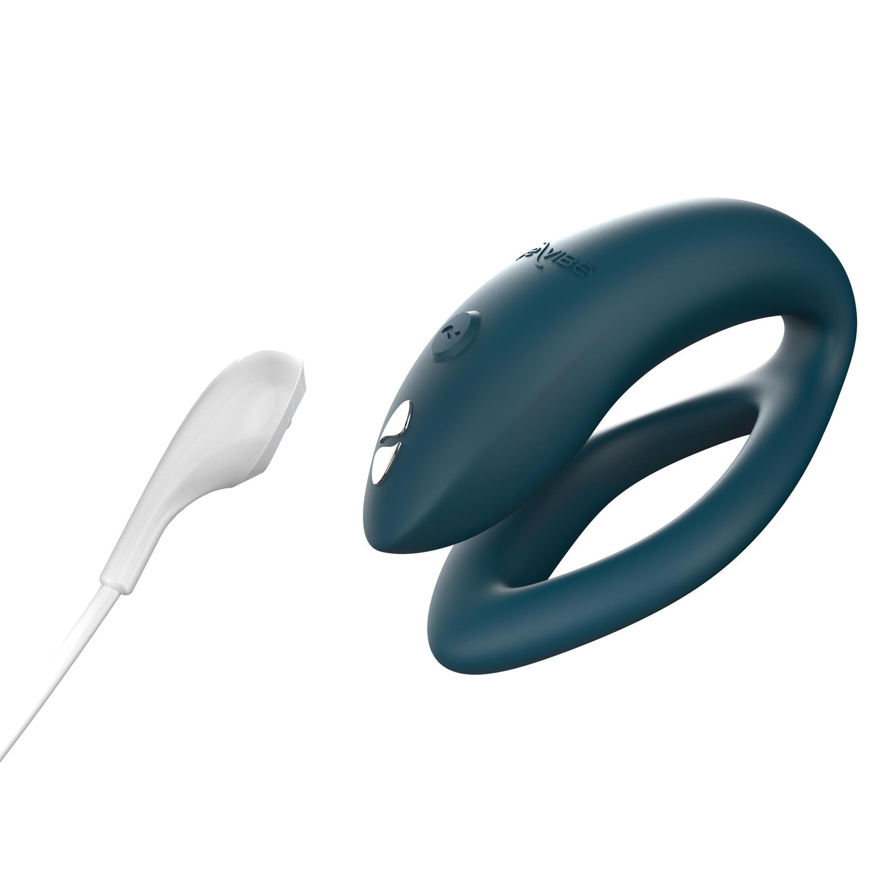 We-Vibe Sync O Couples Vibrator- Showing Where Charging Cable is Placed