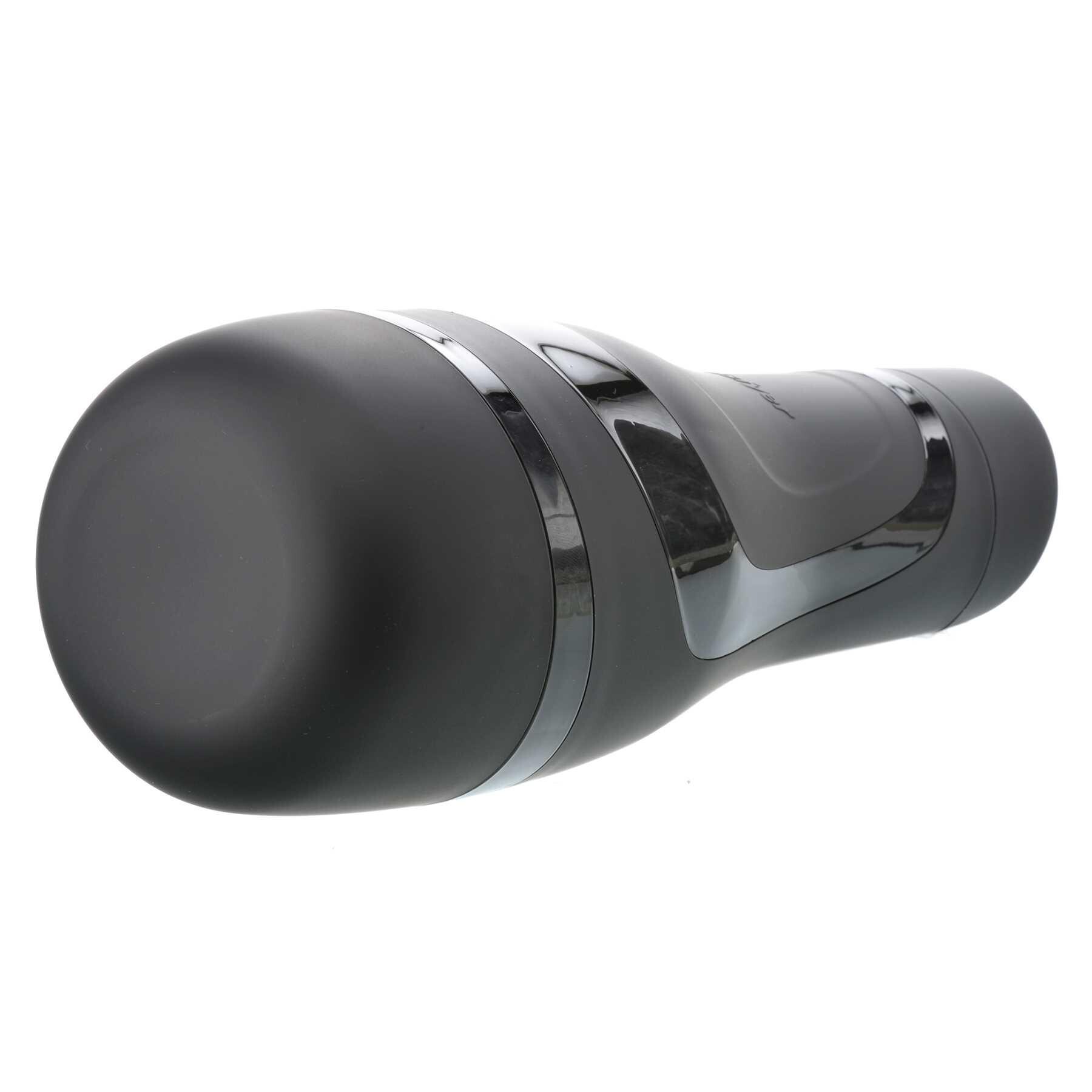 Satisfyer Men Classic Masturbator with lid on