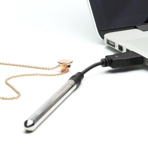 Crave Vesper Necklace Vibrator RG CHARGING