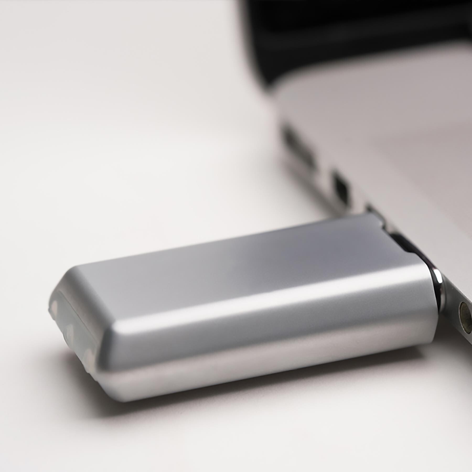 Crave Duet Pro Vibrator usb charging