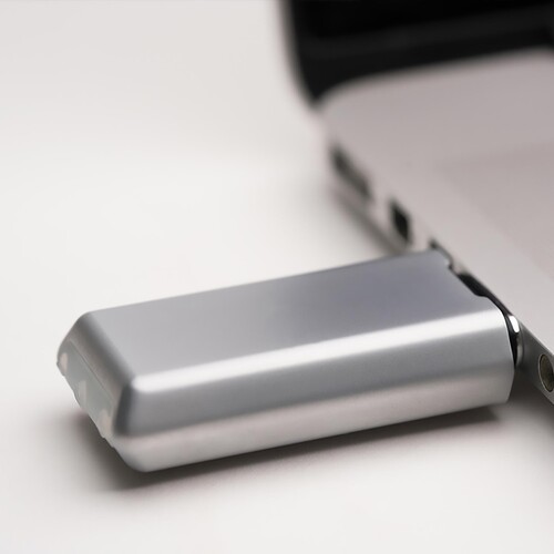 Crave Duet Pro Vibrator usb charging