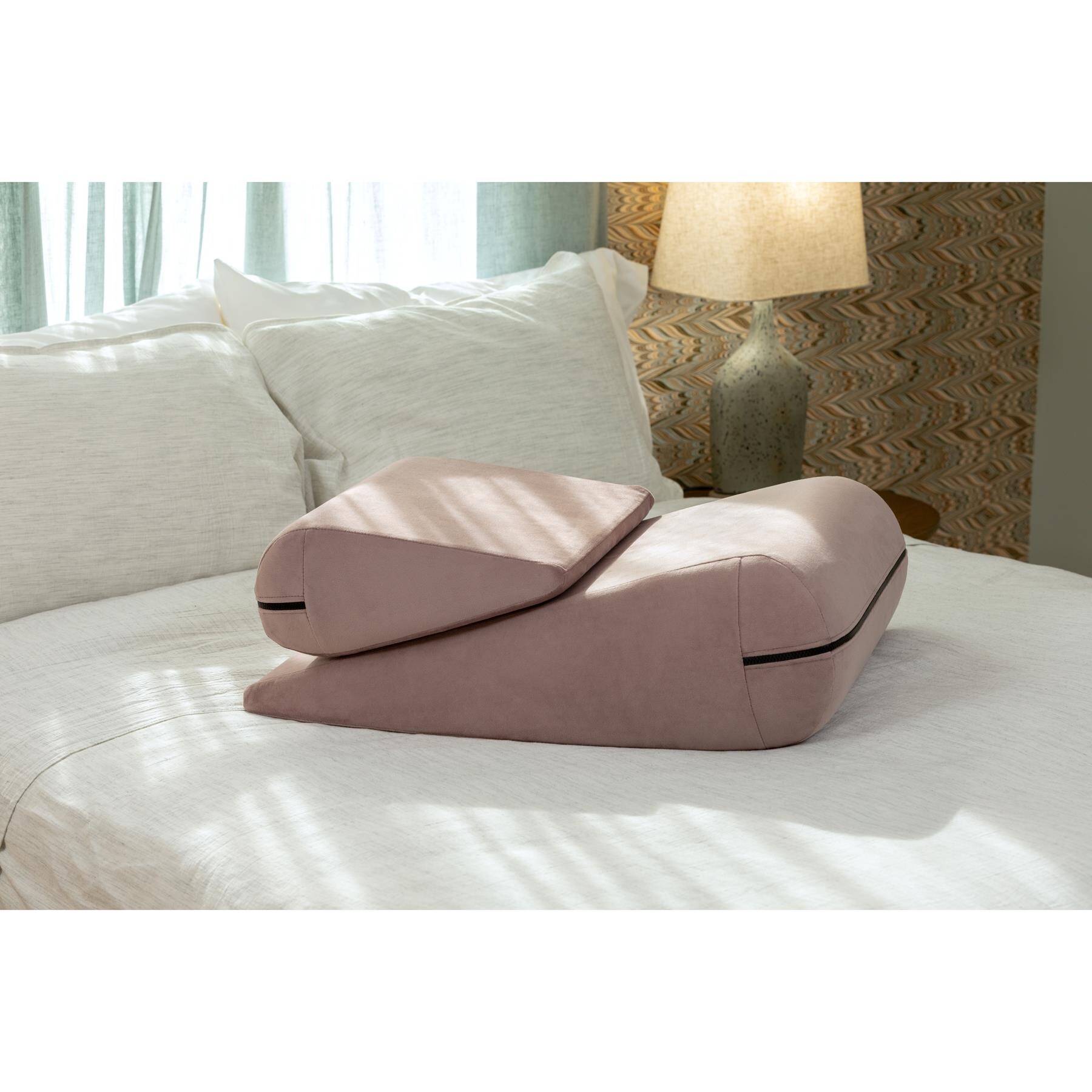 Liberator Jaz Duet on bed