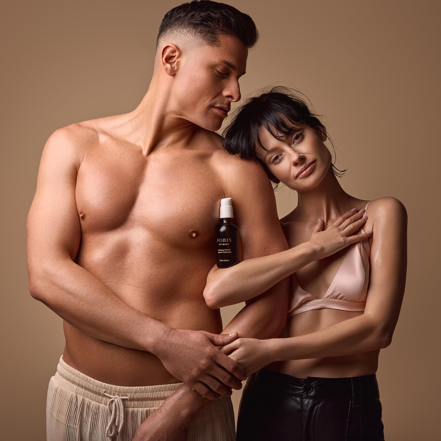 Awaken Arousal Oil with Organic Botanicals glam