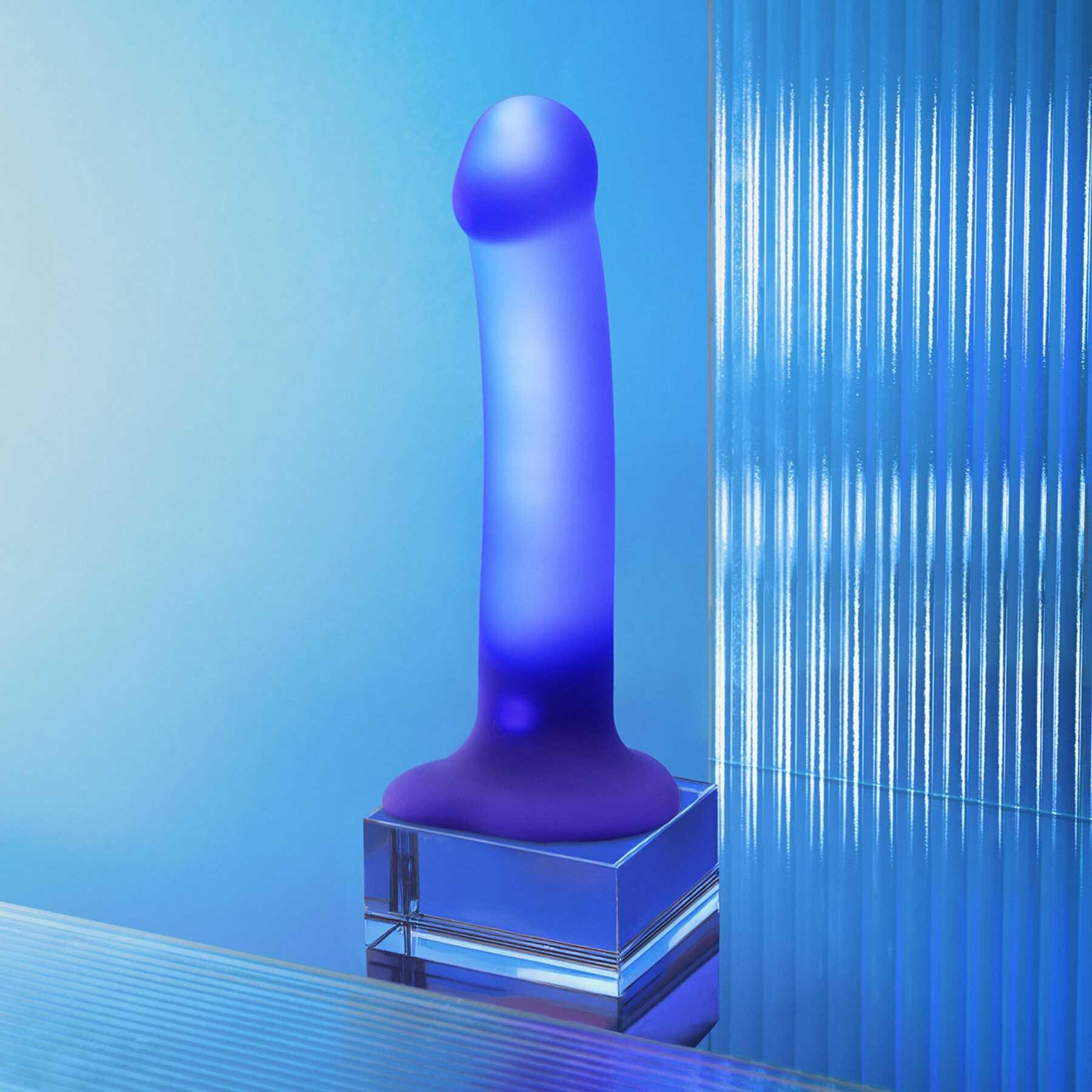 GLOW-LED DILDO