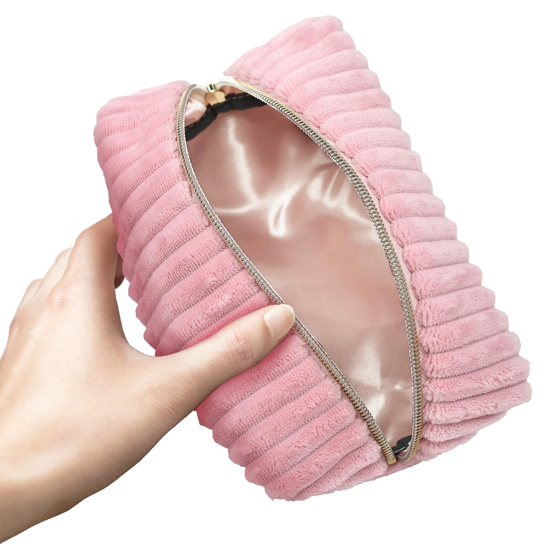 EVE'S PLUSH TOY STORAGE BAG IN HAND