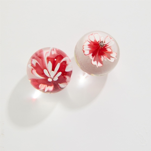 A&E Red Lily Glass Kegel Balls - Product Shot #2