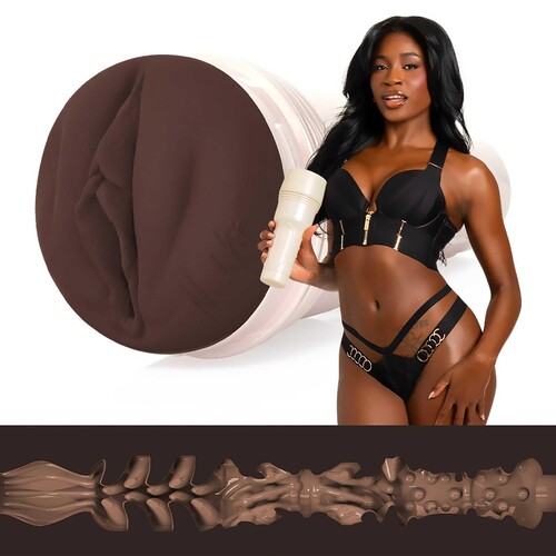 Fleshlight Girl Nicole Kitt male masturbator