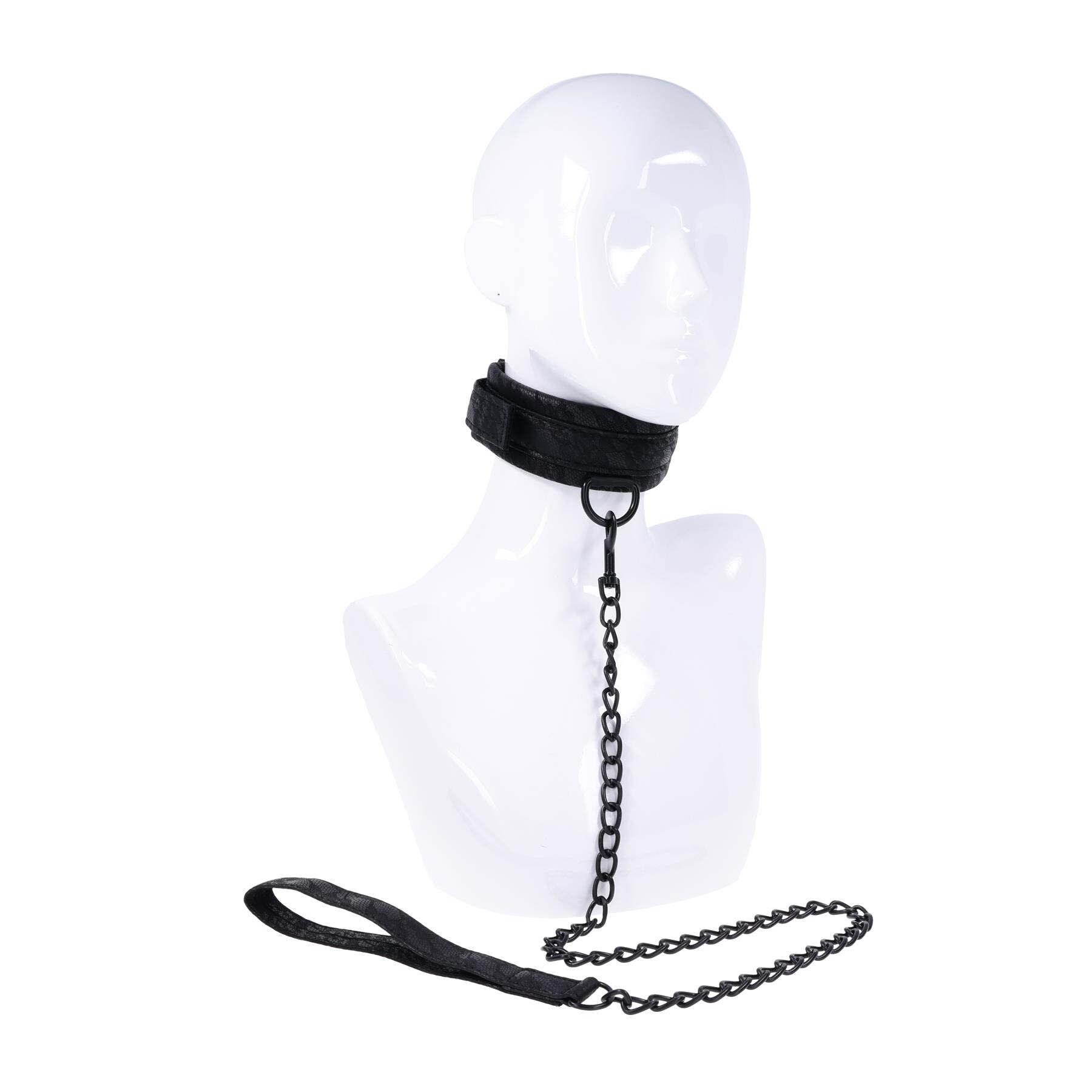 Sincerely Collar And Leash on mannequin
