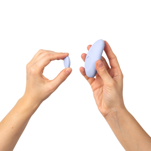 DAME LAY PANTY VIBE and remote in hand view 2