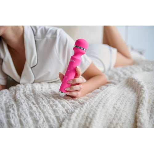 Adam & Eve Peak Wand Massager lifestyle 1