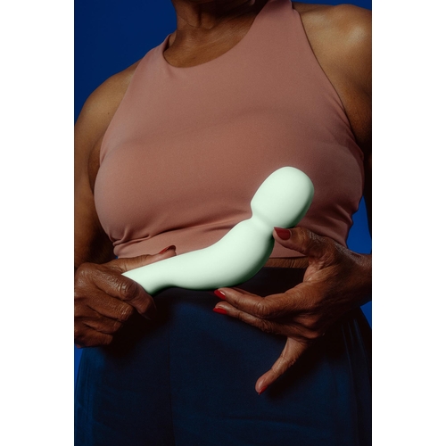 Dame Com 2.0 Wand Massager lifestyle view 2