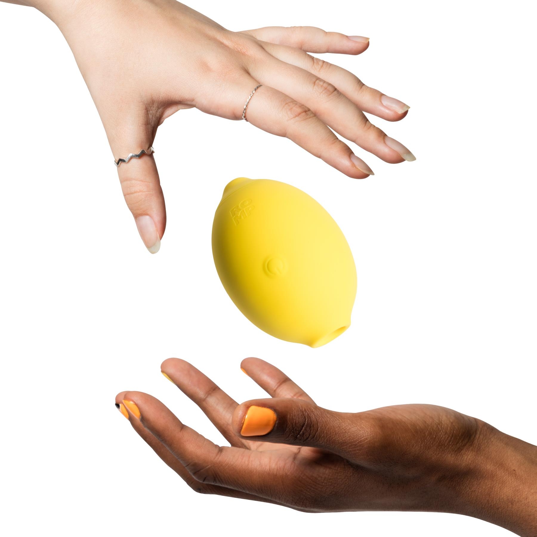 Romp Lemon Crush lifestyle image 2