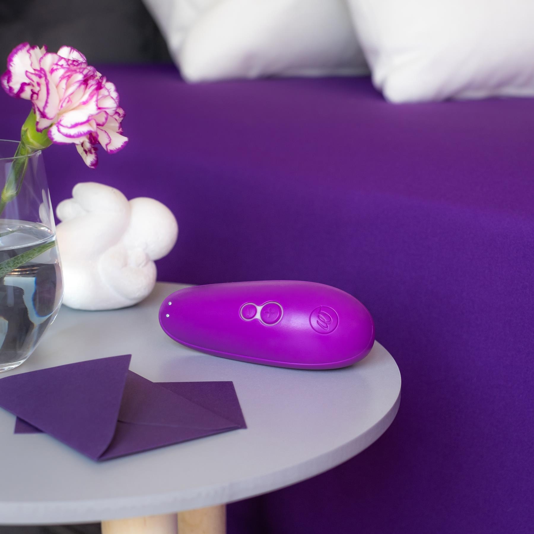 Womanizer Starlet 3 Clitoral Stimulator - lifestyle color plum