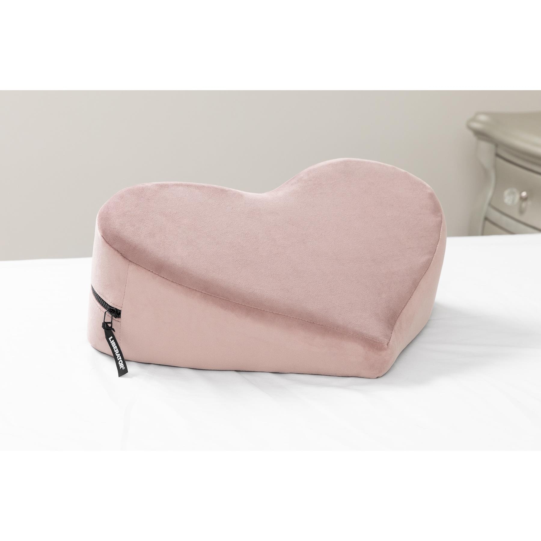 Liberator Heart Wedge  color rose shot 4