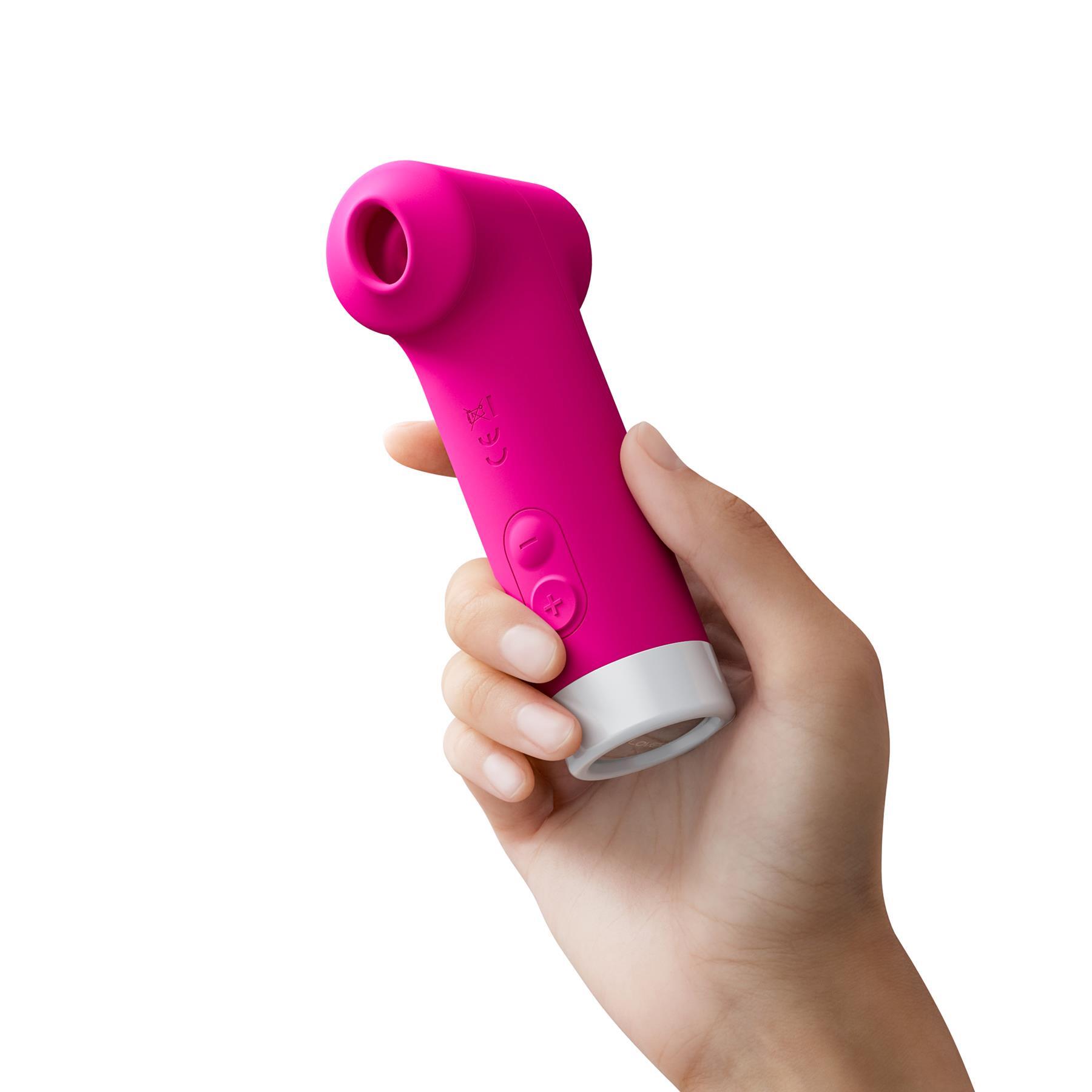 Lovense Fizz in hand