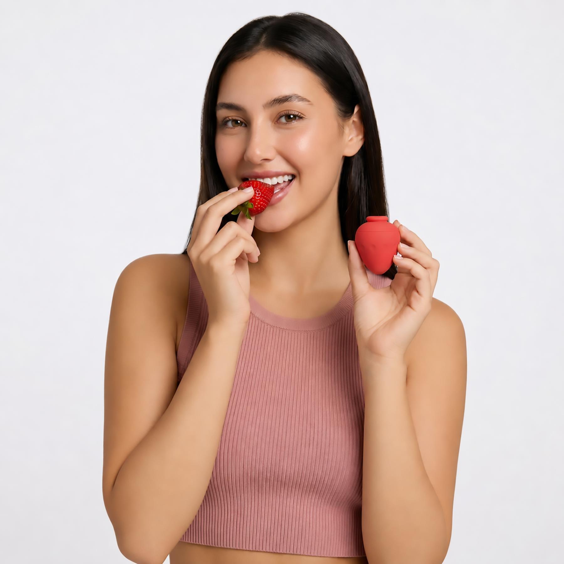 Bella Red with model
