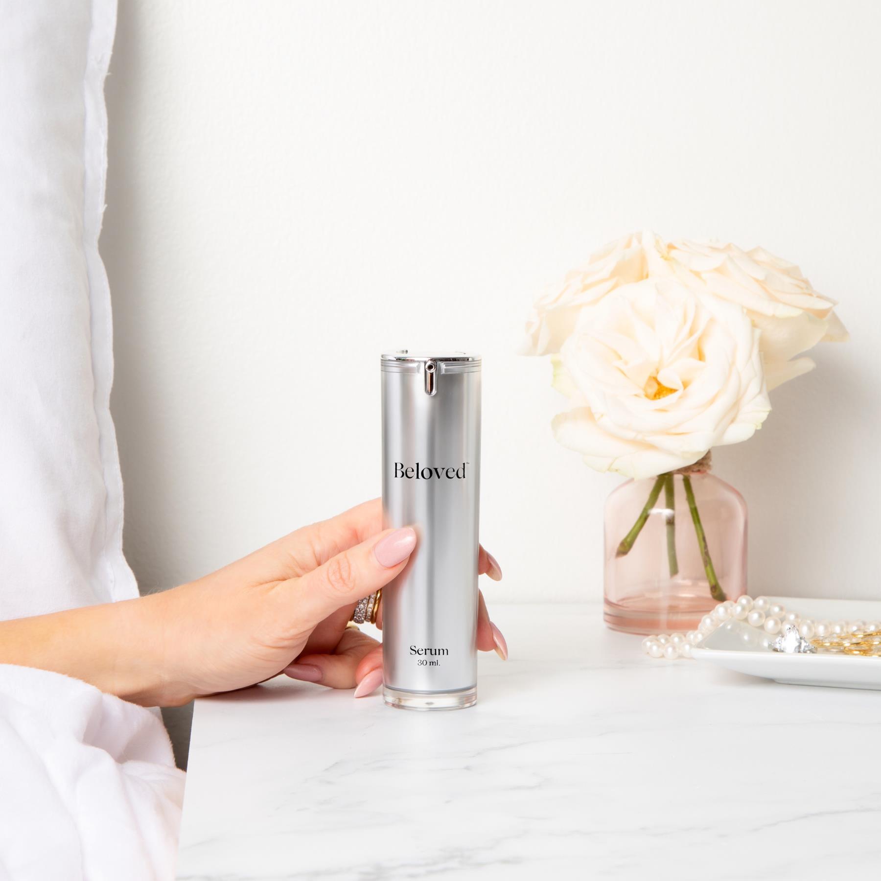 LuxLULUXURIOUS INTIMACY SERUM 3