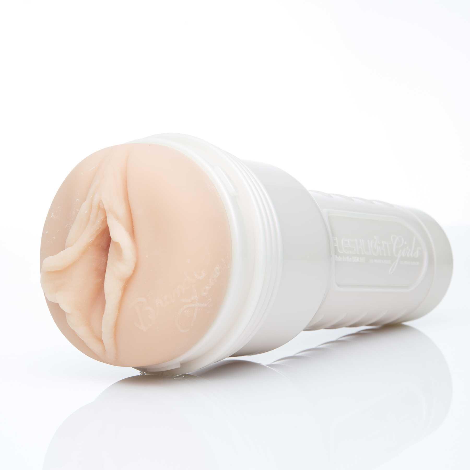 Fleshlight Girls Brandi Love Vagina masturbator