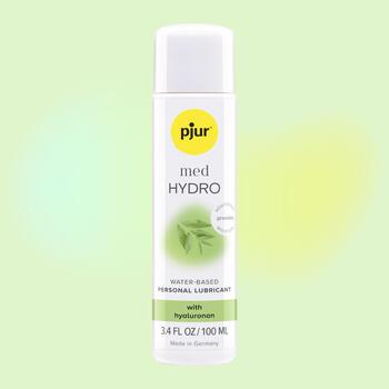 pjur med HYDRO front of bottle